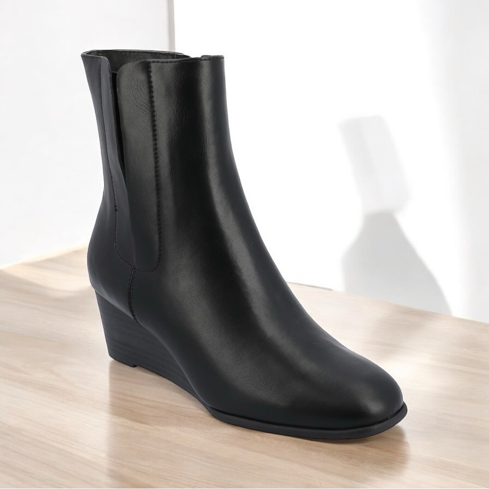 🆕 NWT Journee Collection Kylo Wedge Bootie with Tru Comfort Foam insole